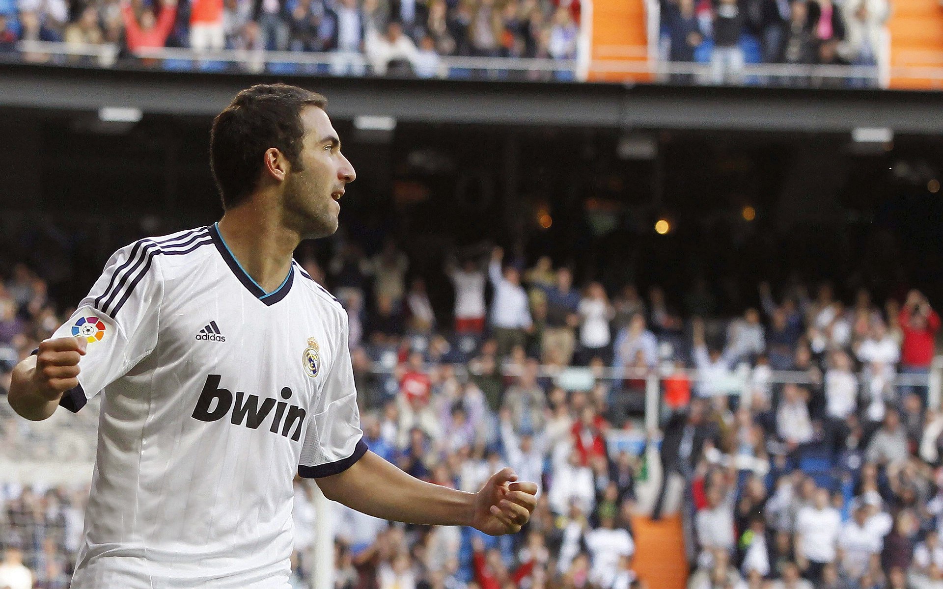 马戏团运动表演融合，演绎空中飞人的精彩，马戏团动作